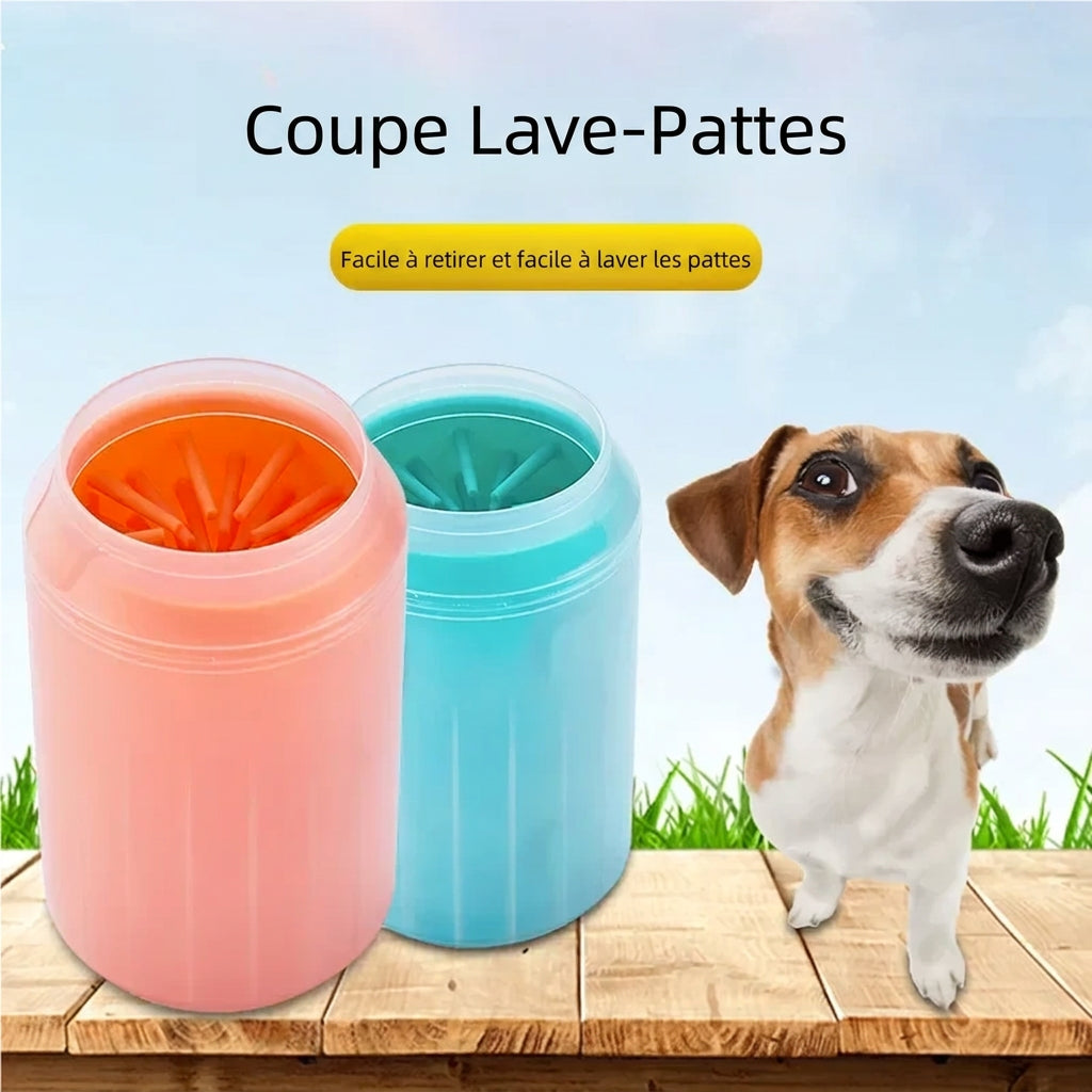 Gobelet lave-pattes facile à retirer et à laver